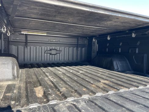 Used 2023 Chevrolet Silverado 1500 LT Trail Boss w/ Convenience Package II image 18