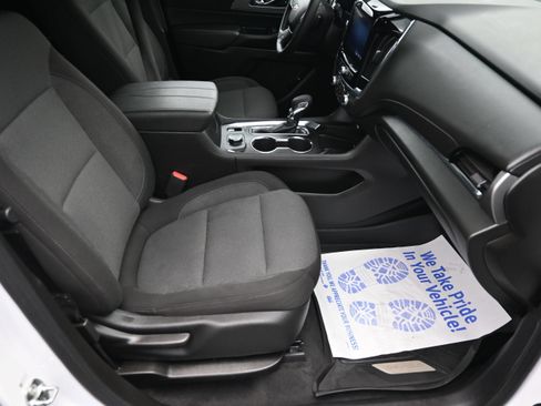 Certified 2023 Chevrolet Traverse LT AWD/4WD image 32