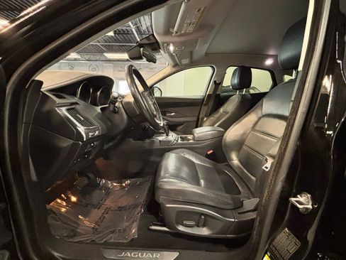 Used 2018 Jaguar E-PACE S image 9