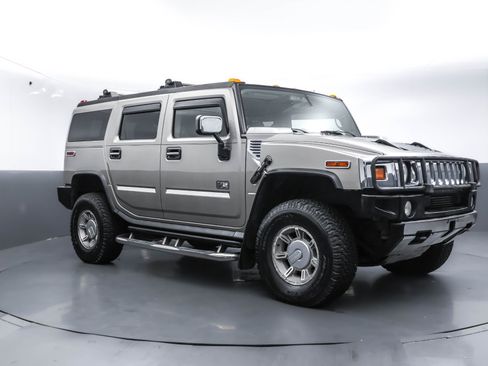Used 2003 HUMMER H2 Luxury w/ Preferred Equipment Group image 1