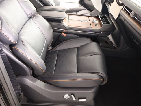 New 2026 Lincoln Navigator Black Label AWD/4WD image 14