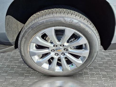 New 2026 Chevrolet Suburban Premier w/ Sun And Tow Package image 14