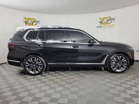 Certified 2025 BMW X7 xDrive40i image 8