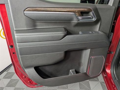 Used 2024 GMC Sierra 1500 Elevation image 29
