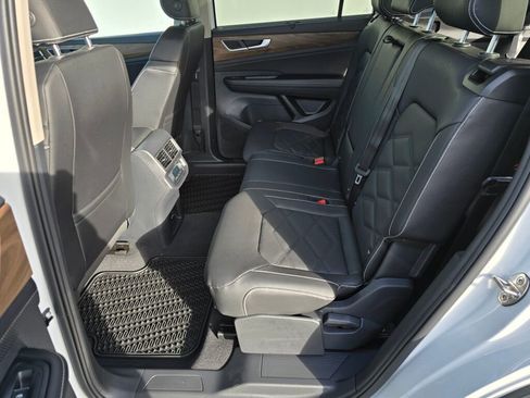 New 2026 Volkswagen Atlas SE image 18