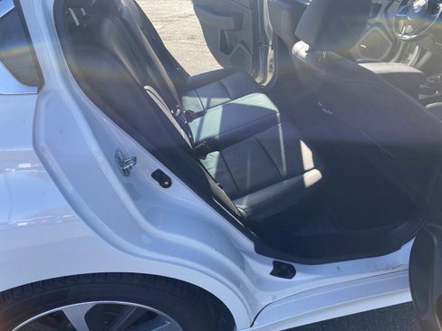 Used 2018 Subaru Legacy 3.6R Limited image 21