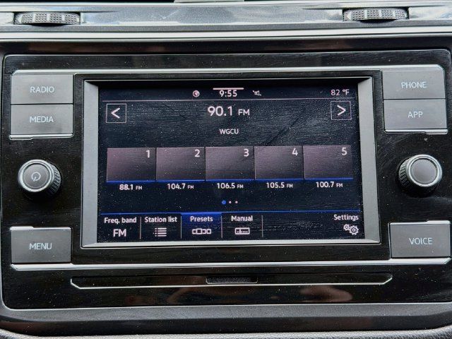 Used 2023 Volkswagen Tiguan S FWD image 29