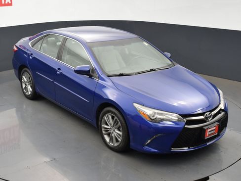 Used 2015 Toyota Camry SE image 21