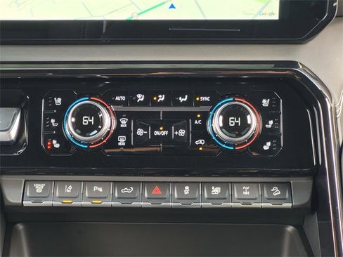 Used 2025 GMC Sierra 2500 AT4X w/ AT4X AEV Edition image 15