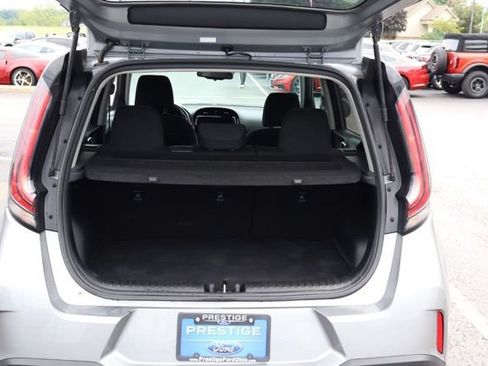 Used 2023 Kia Soul EX FWD image 7