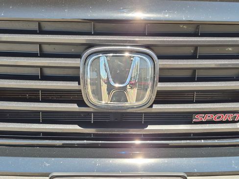 Used 2023 Honda Ridgeline Sport image 9