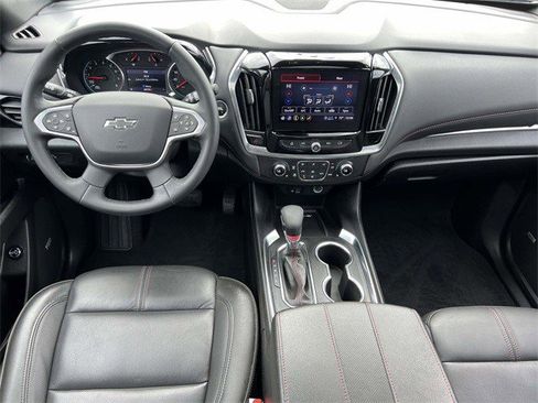 Certified 2023 Chevrolet Traverse RS image 24