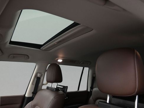 Used 2023 INFINITI QX80 Premium Select w/ All-Season Package image 45