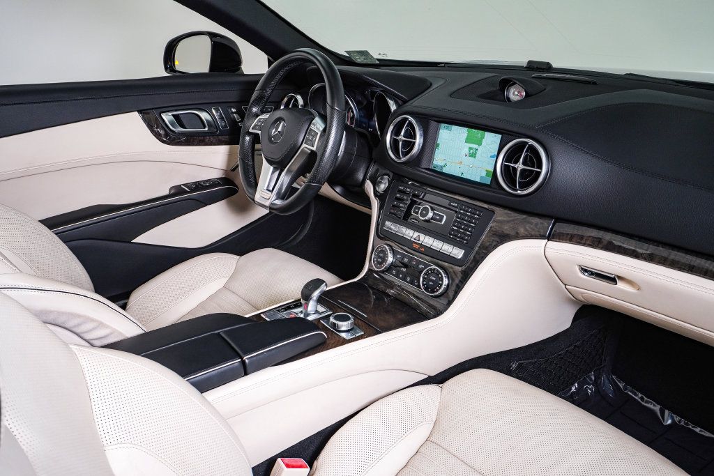 Used 2015 Mercedes-Benz SL 400 image 16