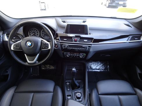 Used 2018 BMW X1 xDrive28i image 17