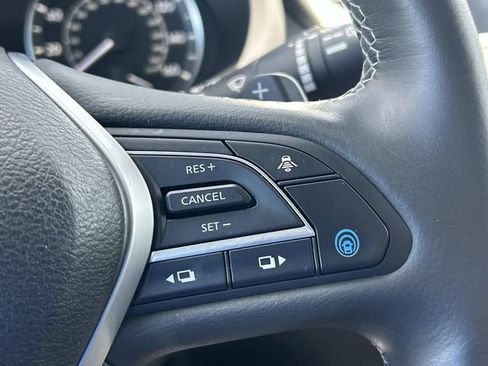 Used 2023 INFINITI QX50 Luxe image 32