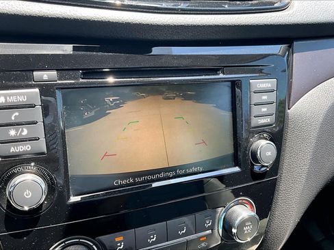 Used 2022 Nissan Rogue Sport S FWD image 24