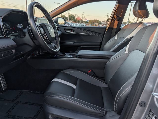Used 2025 Toyota Camry SE FWD image 26