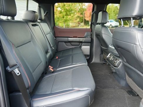 Used 2023 Ford F150 Lariat image 10