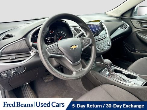 Used 2023 Chevrolet Malibu LT image 11