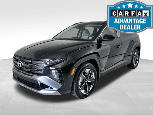 Certified 2025 Hyundai Tucson SEL FWD image 1
