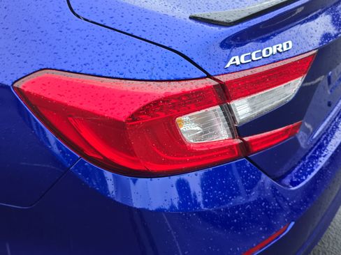 Used 2022 Honda Accord Sport image 32