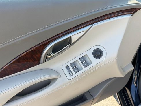 Used 2011 Buick LaCrosse CXL w/ Driver Confidence Package FWD image 23