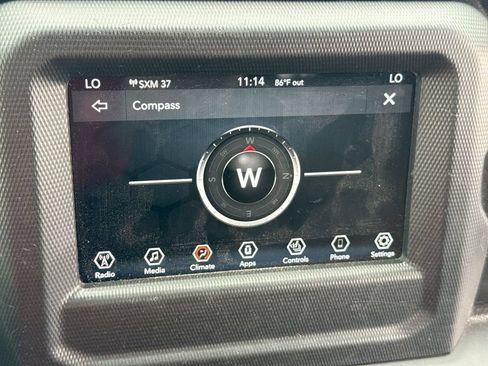 Used 2022 Jeep Gladiator Sport AWD/4WD image 18