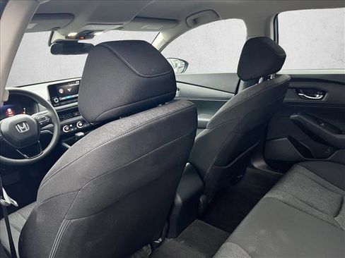 Used 2023 Honda Accord LX image 17