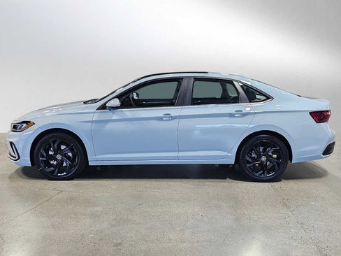 New 2026 Volkswagen Jetta SE image 4