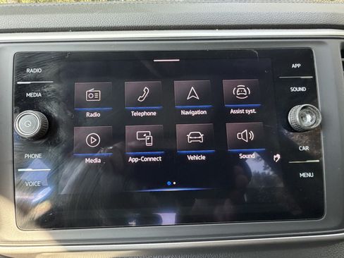 Used 2021 Volkswagen Atlas SE w/ Panoramic Sunroof Package FWD image 23