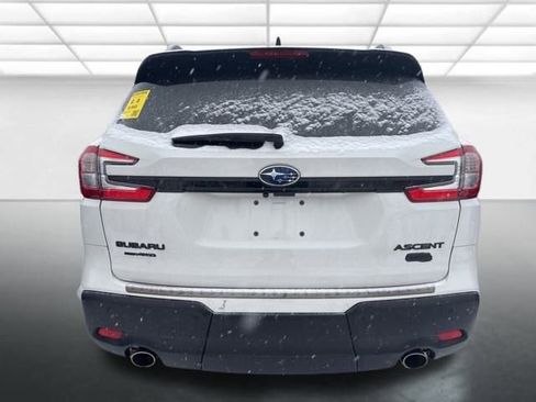 Used 2025 Subaru Ascent Onyx Edition image 3