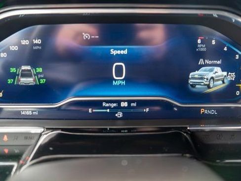 Used 2024 Chevrolet Silverado 1500 LT AWD/4WD image 22