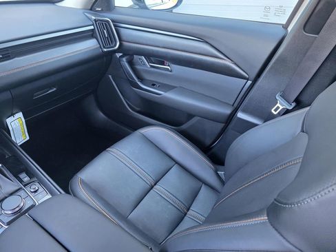 Certified 2025 MAZDA CX-50 2.5 Hybrid w/ Weather Package image 28