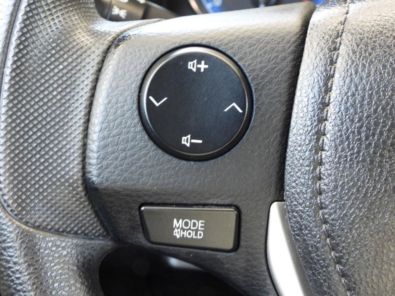 Used 2019 Toyota Corolla LE FWD image 62