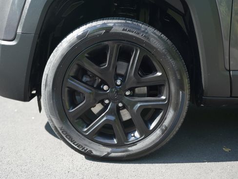 Used 2016 Jeep Renegade Latitude image 11