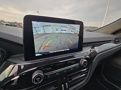 Used 2025 Ford Escape ST-Line image 18