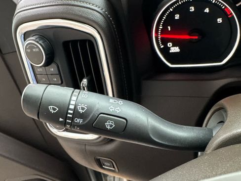 Used 2022 Chevrolet Silverado 3500 LTZ image 22