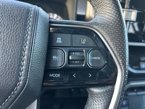 Used 2024 Toyota Tundra SR5 w/ SR5 Premium Package image 18