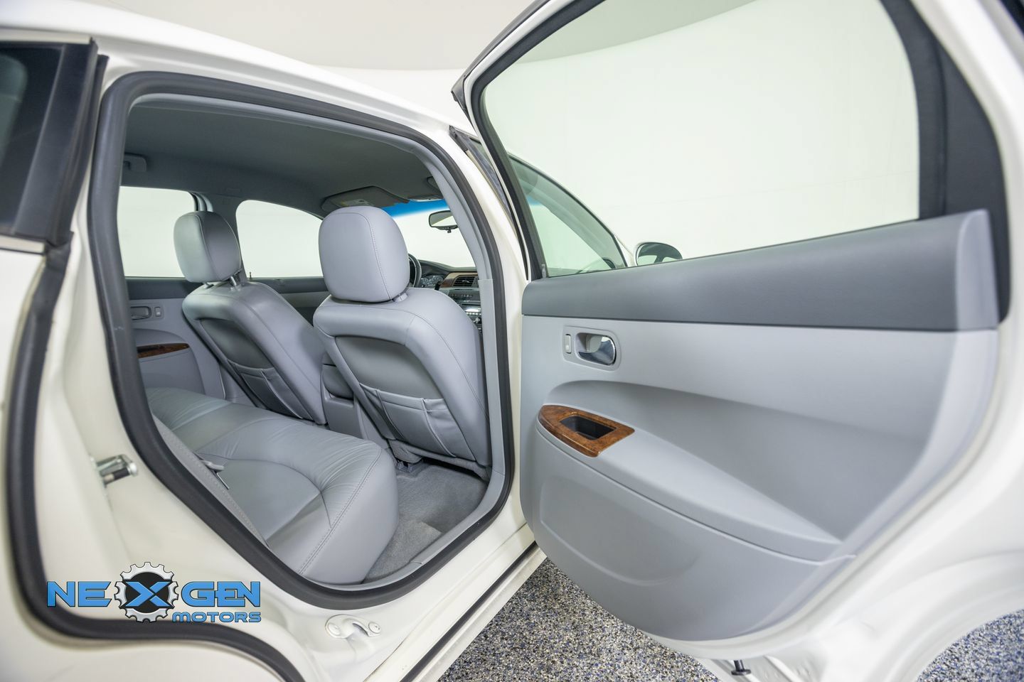 Used 2006 Buick LaCrosse CXL w/ Chrome Appearance Package FWD image 31