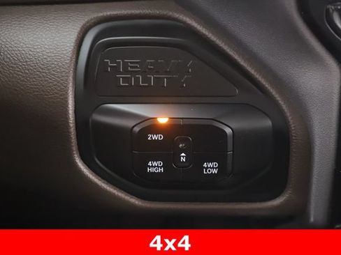 Used 2025 RAM 2500 Laramie AWD/4WD image 27