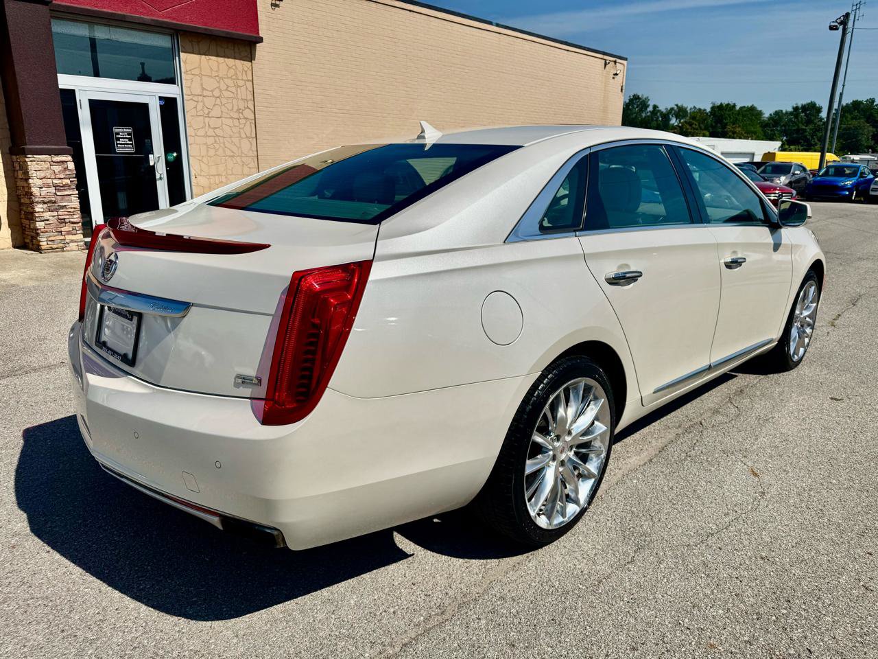 Used 2013 Cadillac XTS Platinum FWD image 5
