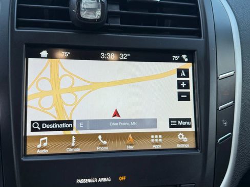 Used 2016 Lincoln MKC Reserve image 20