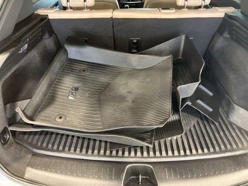 Used 2024 Cadillac XT4 Luxury image 27