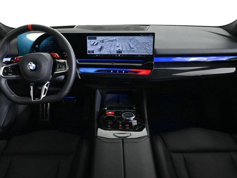 Used 2026 BMW M5 Touring w/ M Driver's Package image 9