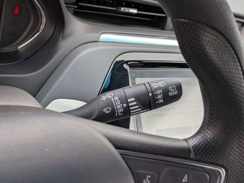 Used 2020 Chevrolet Bolt LT image 25