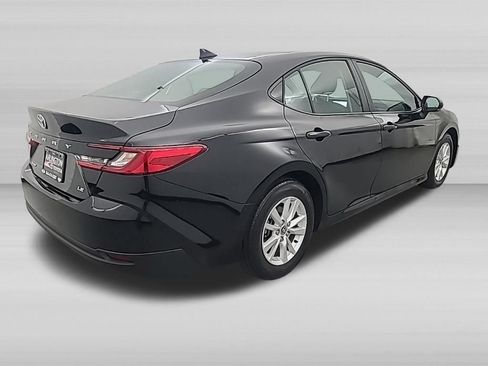 Used 2026 Toyota Camry LE FWD image 4