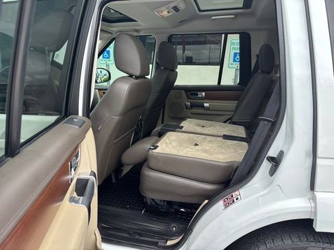 Used 2016 Land Rover LR4 HSE LUX AWD/4WD image 32