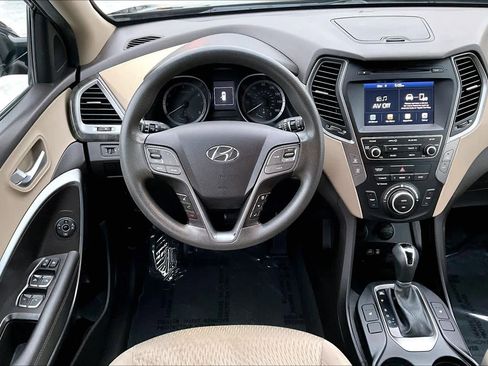 Used 2018 Hyundai Santa Fe Sport w/ 2.4L Value Package 02 image 5