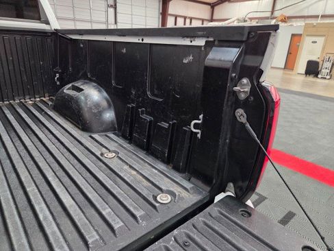 Used 2022 Toyota Tundra Limited AWD/4WD image 32
